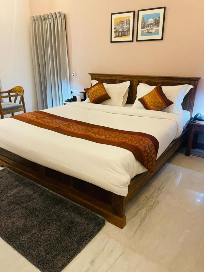Dheergarh Palace Udaipur Esterno foto